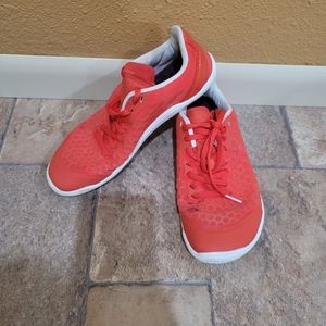 Vivobarefoot sneakers in red